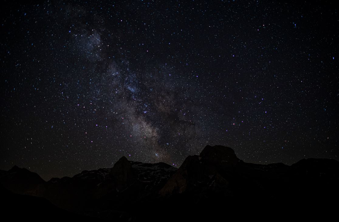 Observation des étoiles au télescope