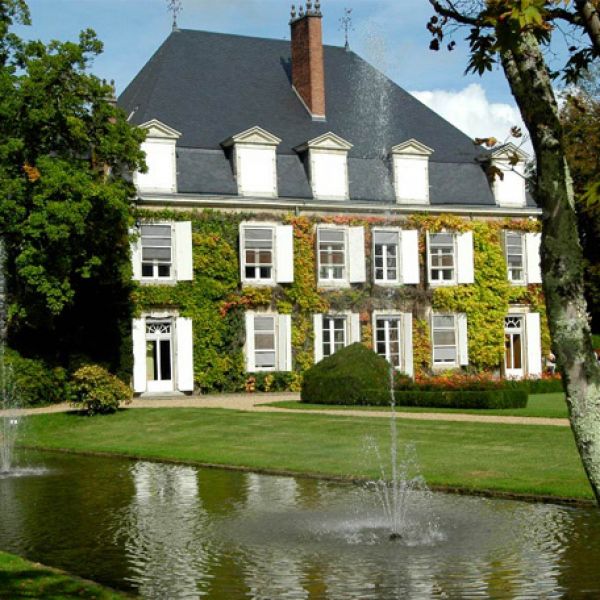 Le Château des Énigmes - Parcs à thèmes à Laàs